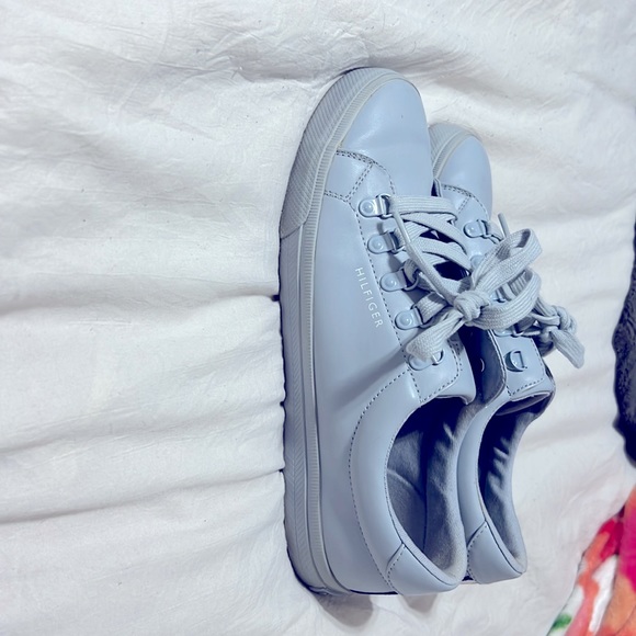 Tommy Hilfiger Shoes - Picture 2 of 3